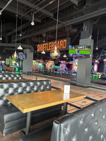 Best Sports Bars in Somerville - Lucky Strike Somerville