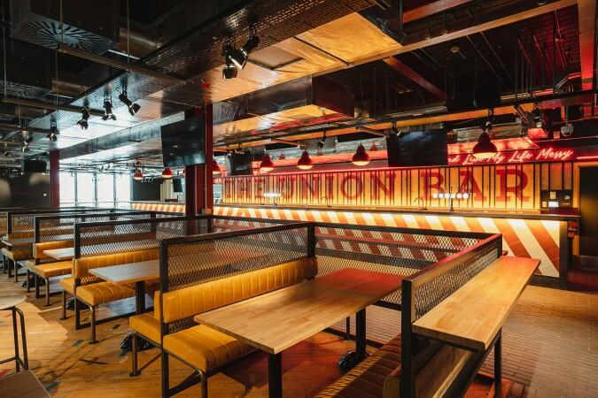 Best Sports Bars in Belfast - QUEENS UNION BAR