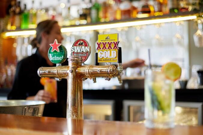 Best Sports Bars in Collie - Crown Hotel Collie