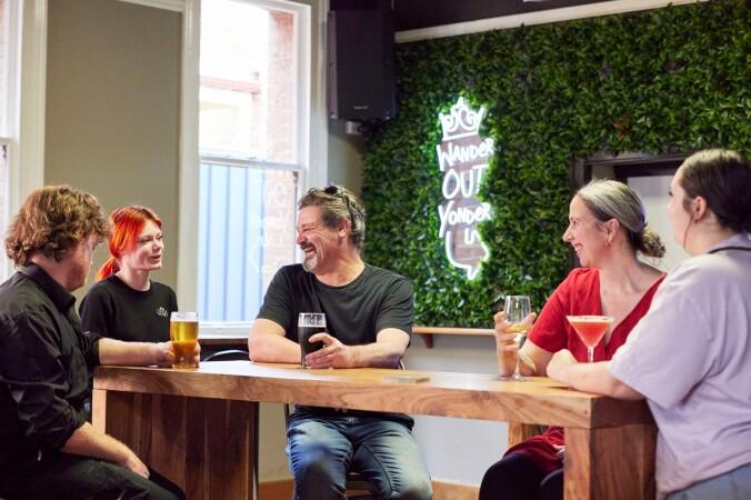 Best Sports Bars in Collie - Crown Hotel Collie