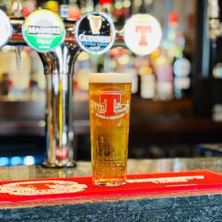 Best Sports Bars in Glasgow - The Salmon Leap