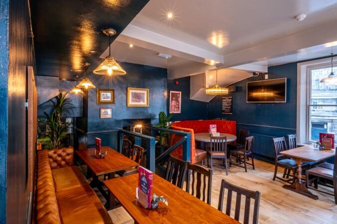 Best Sports Bars in London - Old Star (City of Westminster)
