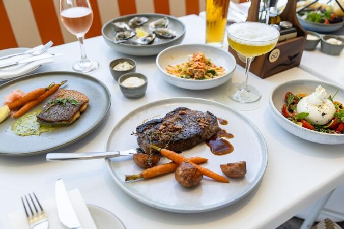 Best Sports Bars in Palm Beach - Tallebudgera Surf Club