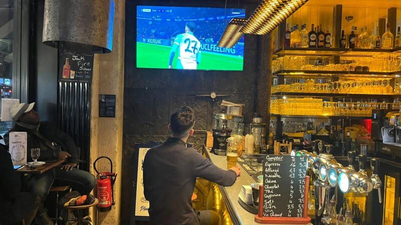 Best Sports Bars in Paris - Les Turbines