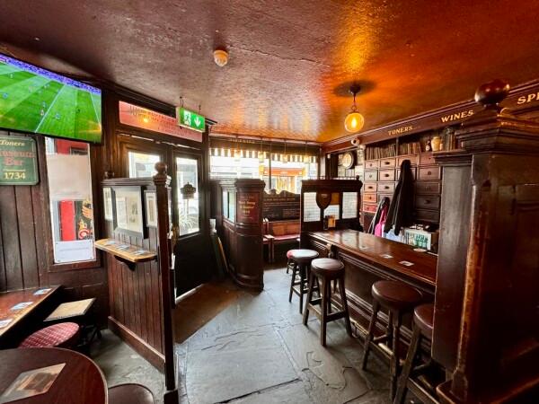 Best Sports Bars in Dublin - TONERS PUB