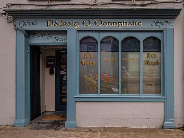 Best Sports Bars in Dundalk - Donnellys Bar & Restaurant