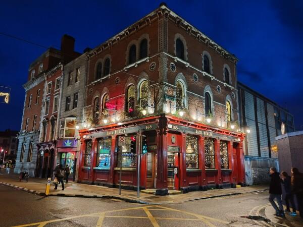 Best Sports Bars in Dublin - JACK NEALONS