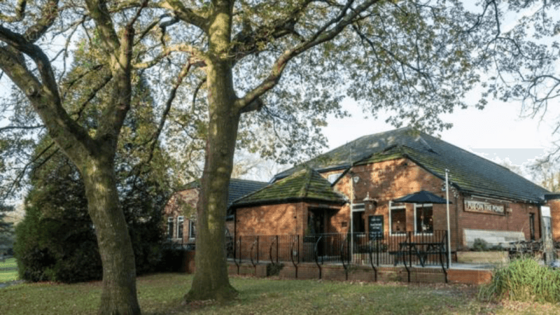 Best Sports Bars in Swansea - Pub on the Pond