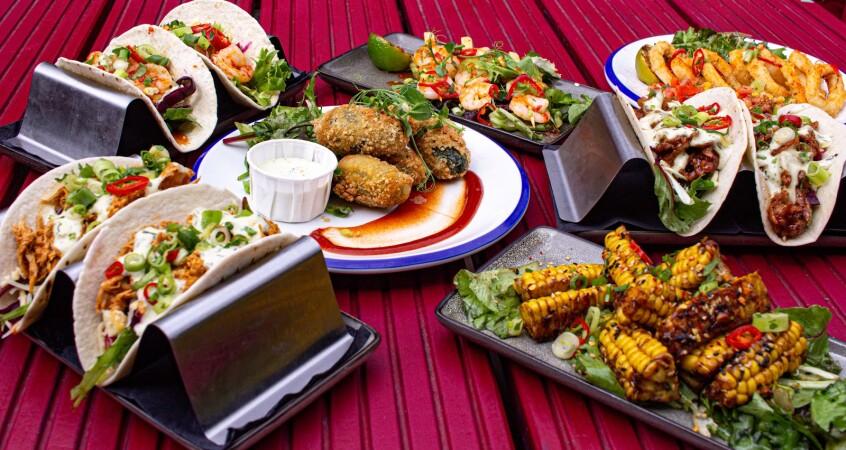 Best Sports Bars in Hove - The Poets Ale & Smokehouse