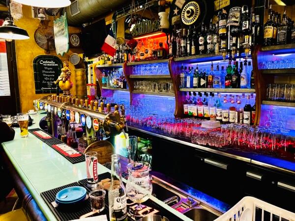 Best Sports Bars in Nice - Les Distilleries Ideales