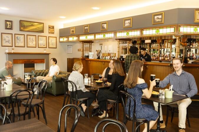 Best Sports Bars in Perth - Fenians Irish Pub