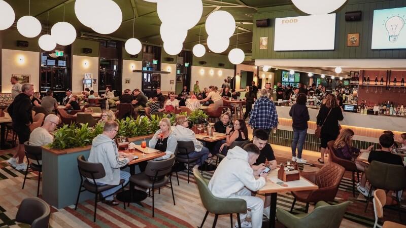 Best Sports Bars in Prospect - Prospect Hotel