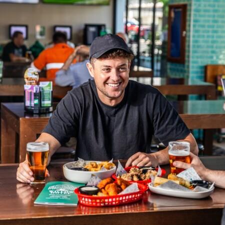 Best Sports Bars in Moorooka - Willow Hotel