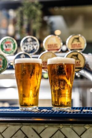 Best Sports Bars in Moorooka - Willow Hotel