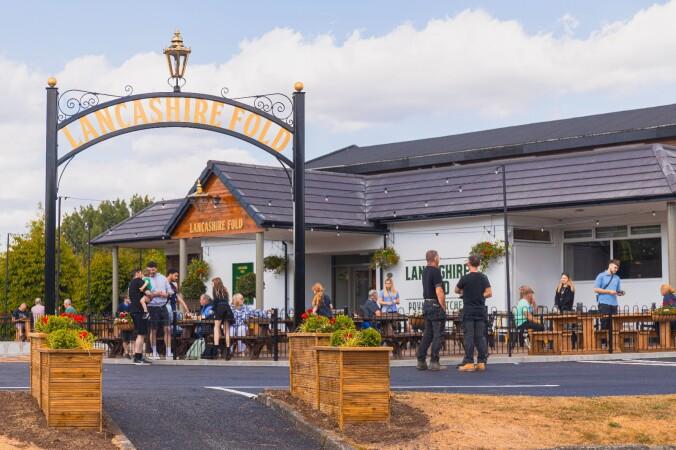 Best Sports Bars in Manchester - Lancashire Fold