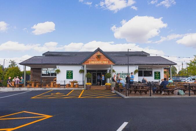Best Sports Bars in Manchester - Lancashire Fold