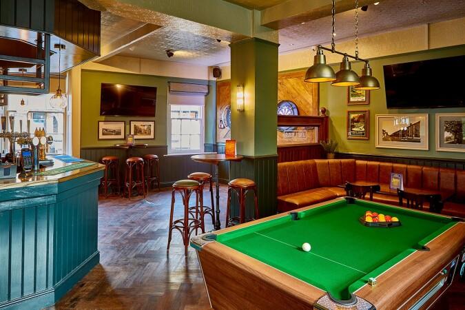 Best Sports Bars in Abergele - Castle