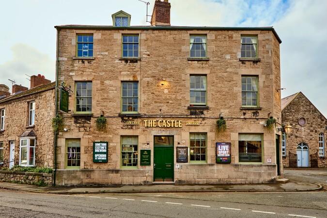 Best Sports Bars in Abergele - Castle