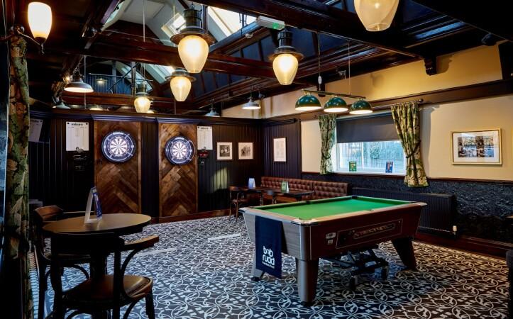 Best Sports Bars in Warrington - Saracens Head