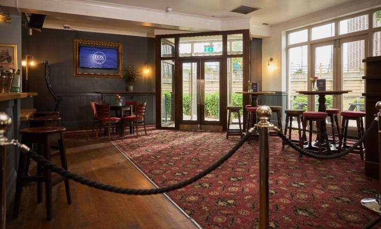 Best Sports Bars in London - Fox Connaught