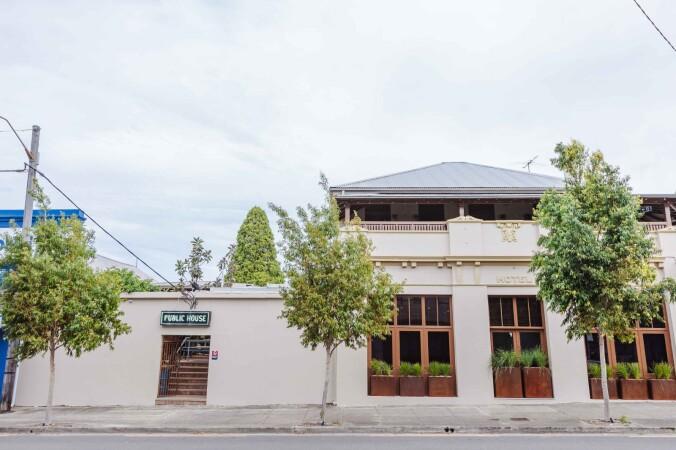 Best Sports Bars in Petersham - Public House Petersham