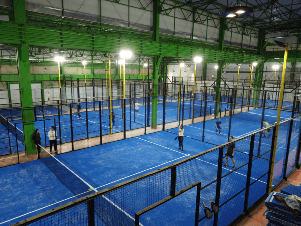 Les Meilleurs Bars à Maxéville - VidaPadel