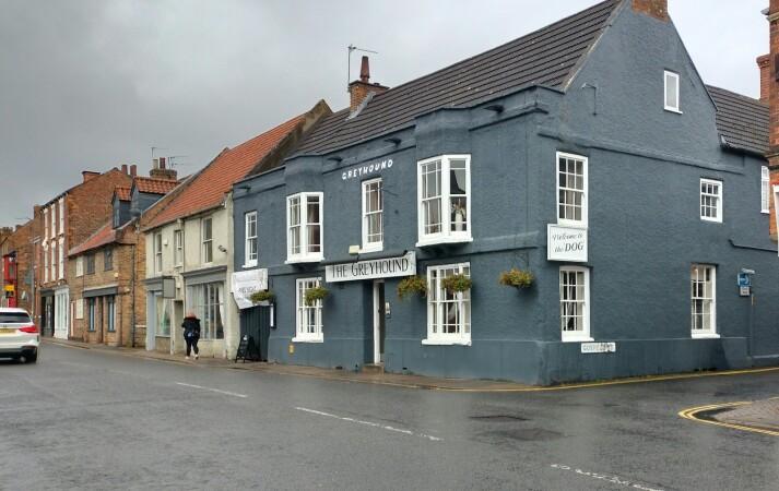 Best Sports Bars in West Lindsey - Greyhound Inn