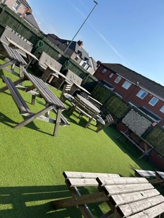 Best Sports Bars in Newcastle - The Masons Arms
