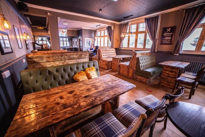 Best Sports Bars in Newcastle - The Masons Arms