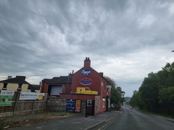 Best Sports Bars in Staffordshire - Oggys