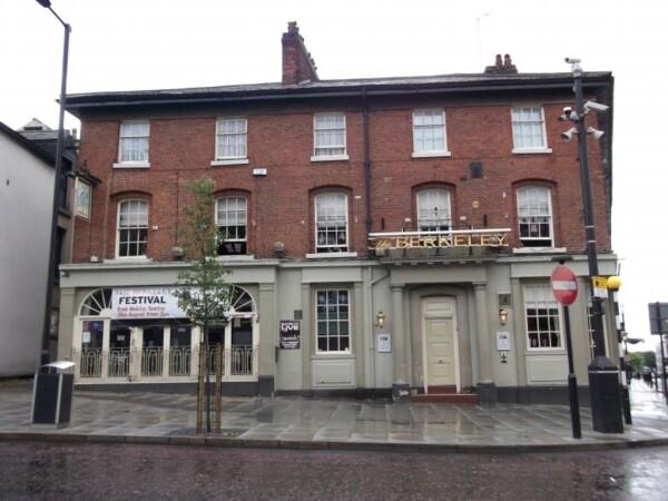 Best Sports Bars in Wigan - Berkley Square