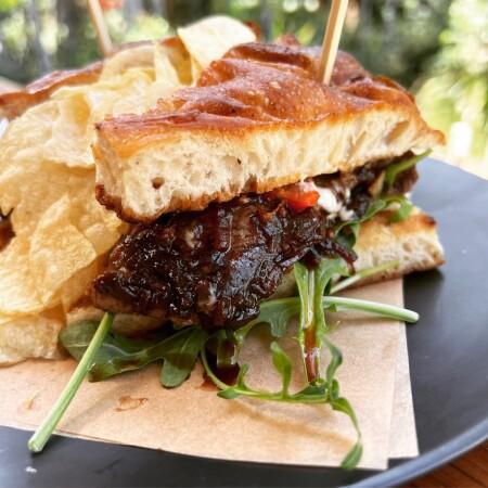 Best Sports Bars in Port Macquarie - The Local Flynns Beach