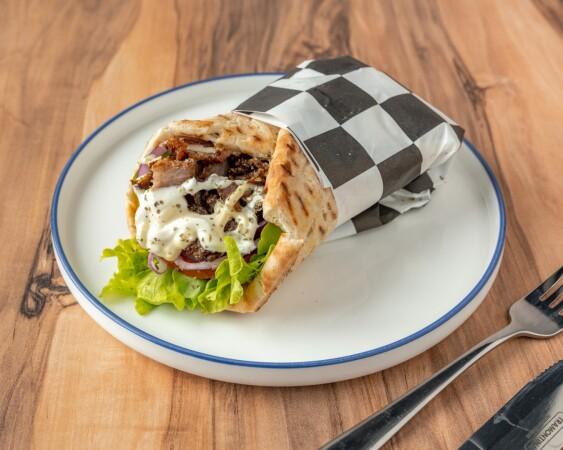 Best Sports Bars in Brunswick East - The Final Whistle Sports Bar & Grill