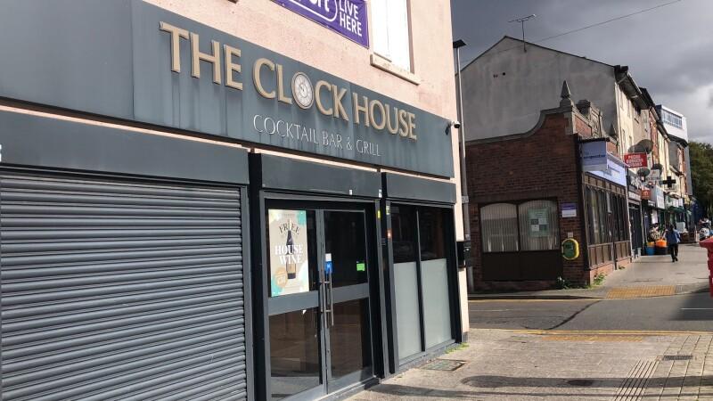 Best Sports Bars in Sandwell - Clock House
