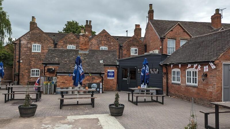 Best Sports Bars in Tamworth - Tamworth Arms