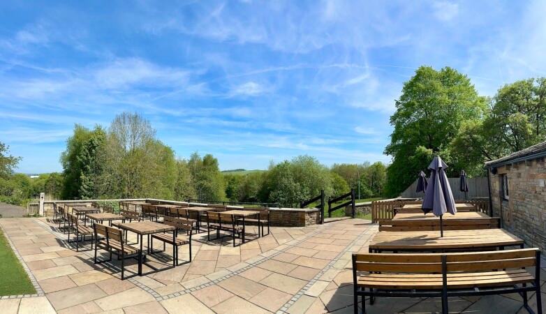 Best Sports Bars in Blackburn - Thornton Arms