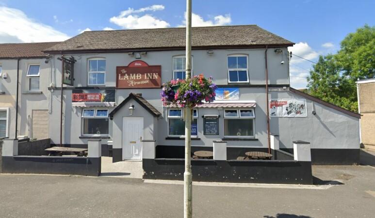 Best Sports Bars in Cardiff - The Lamb Inn