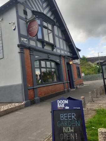 Best Sports Bars in Coventry - The Arches Bar & Restaurant