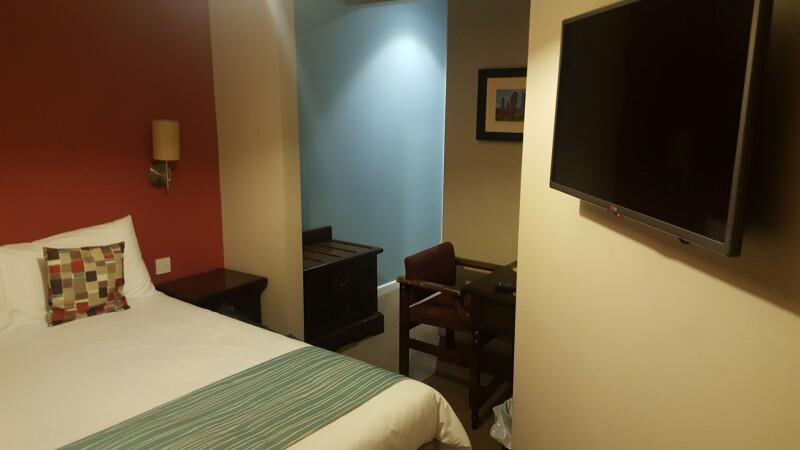 Best Sports Bars in Comhairle nan Eilean Siar - Crown Hotel