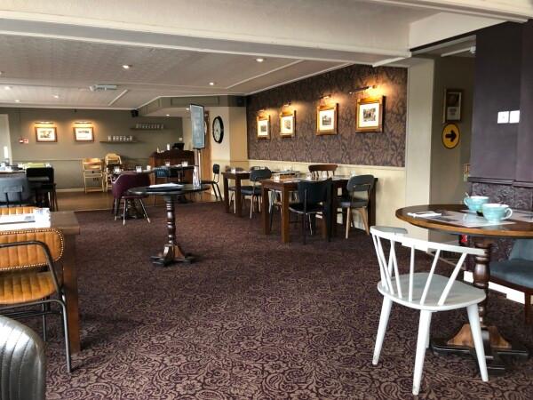 Best Sports Bars in Comhairle nan Eilean Siar - Crown Hotel