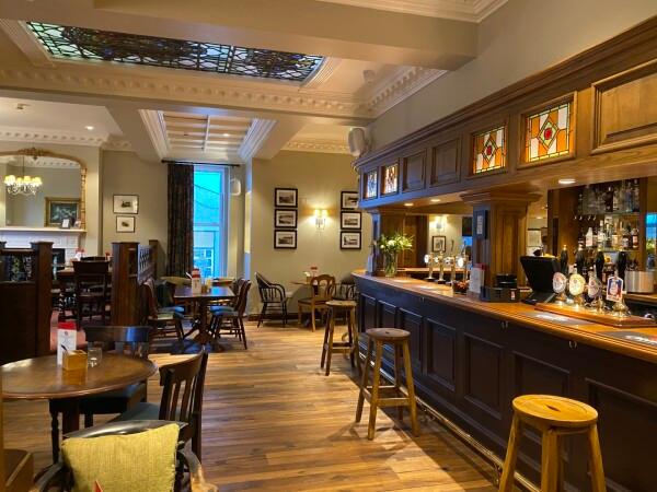 Best Sports Bars in Isle of Man - Station Hotel