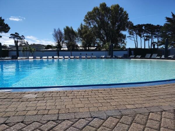 Best Sports Bars in Pwllheli - Warren Club