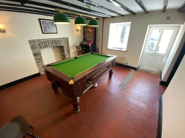 Best Sports Bars in Llanybydder - Tanygraig Inn