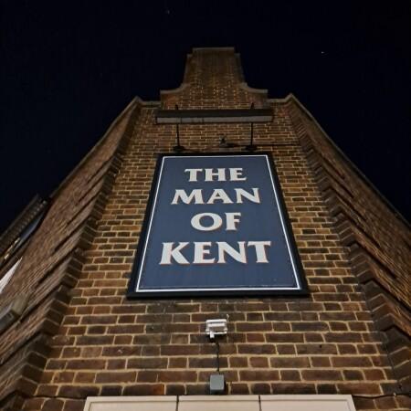 Best Sports Bars in Southwark - The Man of Kent
