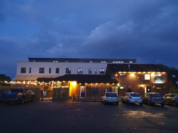 Best Sports Bars in Stevenage - Tom Tiddlers Tavern