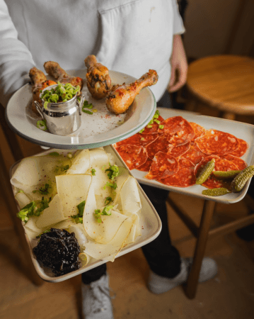 Best Sports Bars in Paris - La Bodega Saint-Germain