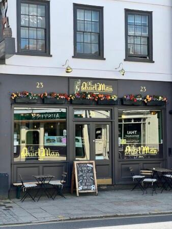 Best Sports Bars in Stevenage - Quiet Man