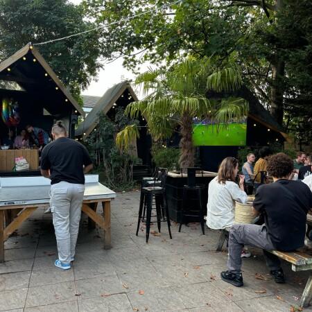 Best Sports Bars in London - The Railway Tavern