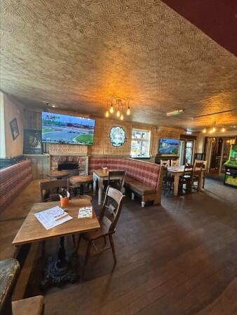 Beste Sportsbars in Baldock - Old White Horse Baldock