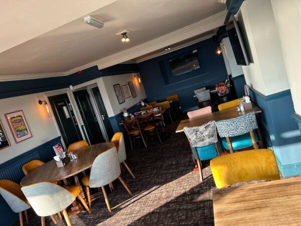 Best Sports Bars in Exmouth - Bath House